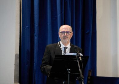 6. Un momento de la lectura del discurso